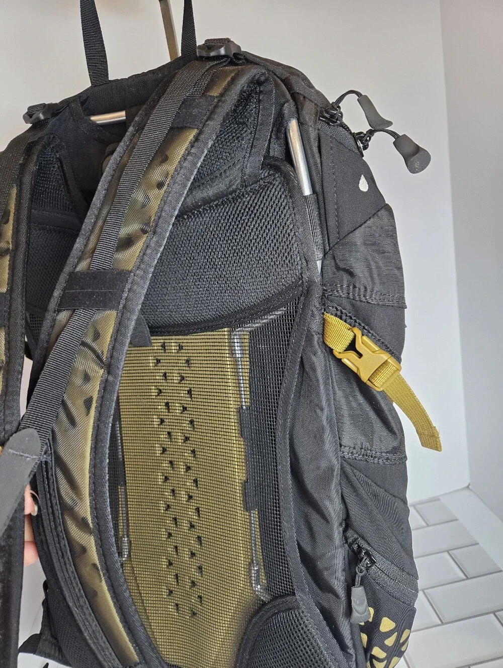 Boreas backpack Bolinas Black With Aluminum Support Back